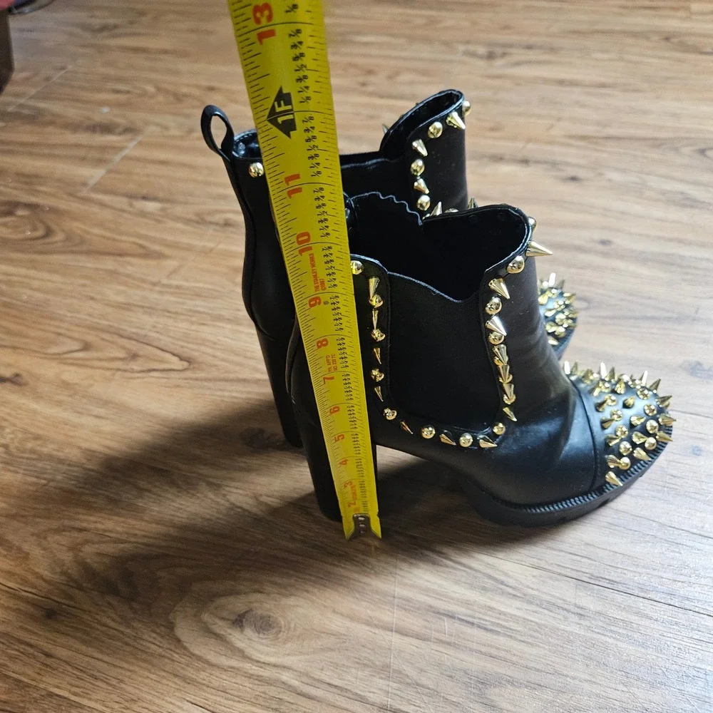 Cape Robbin Jagged Spiked Studded Platform Chelsea Ankle Boots 8.5 Lug Sole Punk